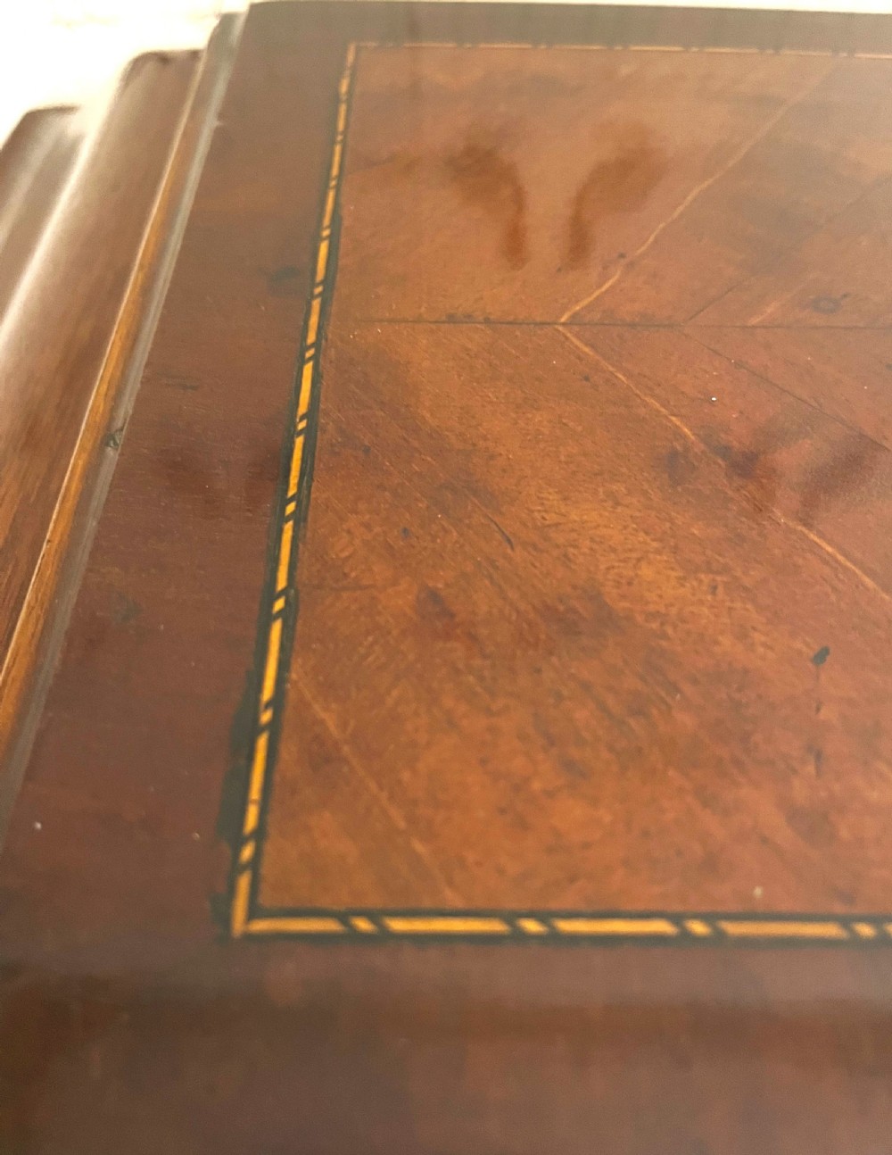 Fine Victorian Mahogany Cellarette View VIII
