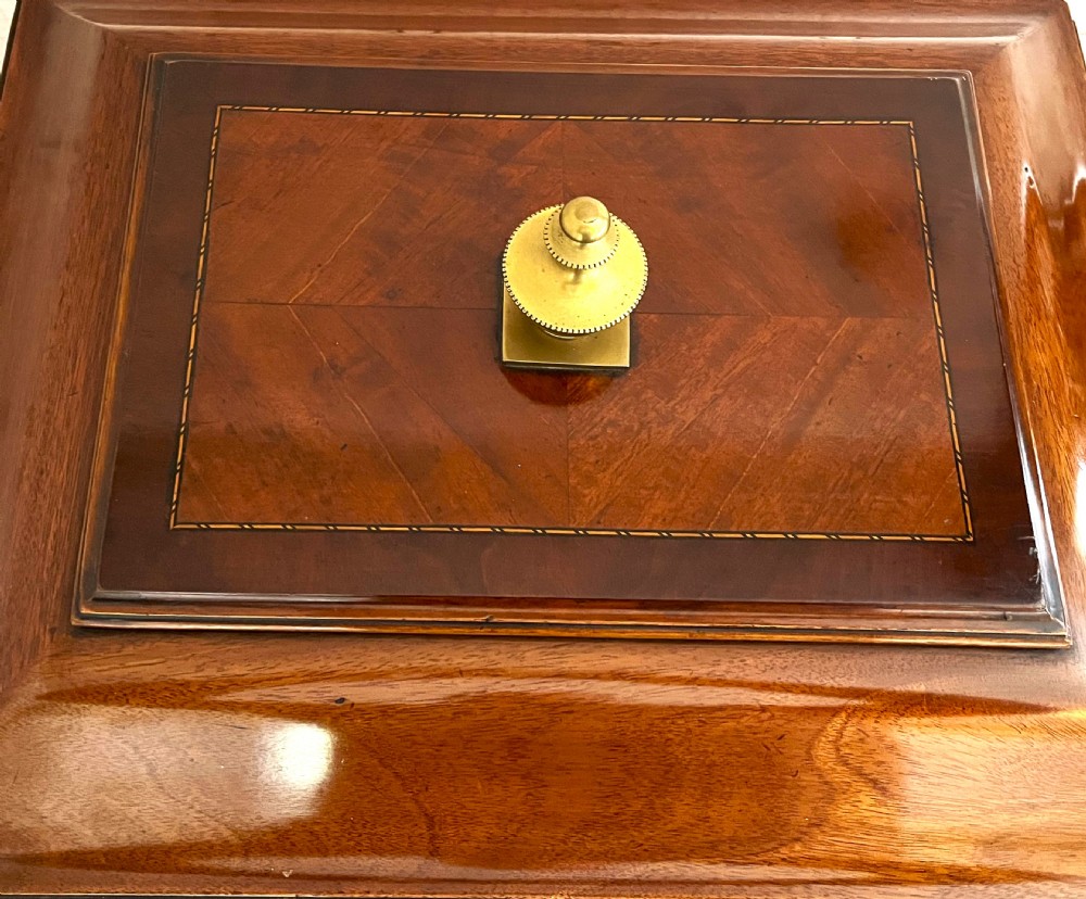 Fine Victorian Mahogany Cellarette View XIV