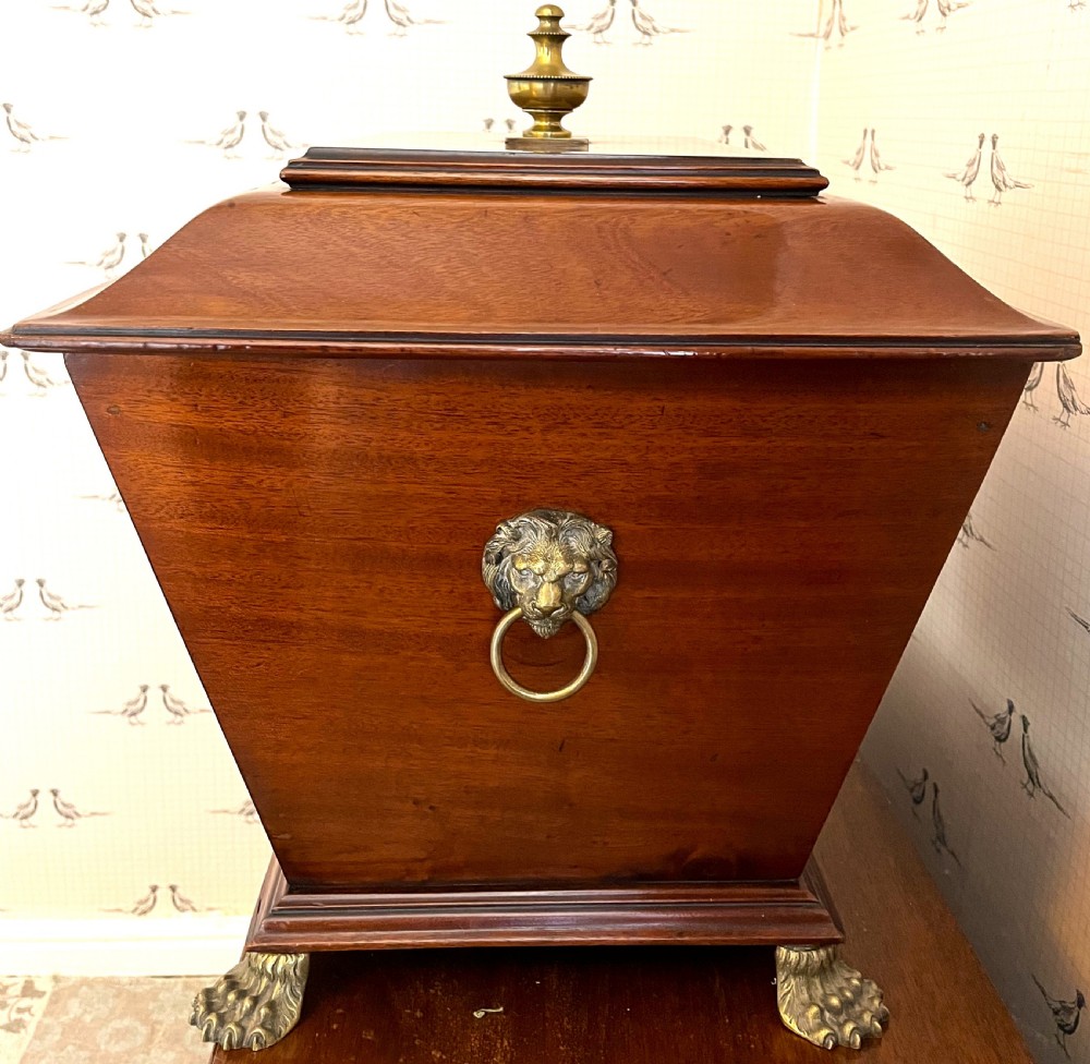 Fine Victorian Mahogany Cellarette View XV