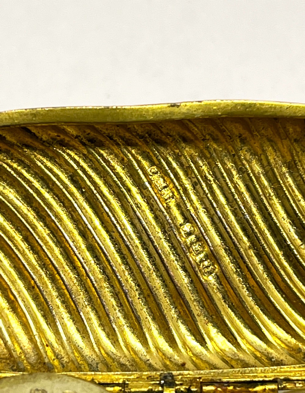 Silver Gilt Sovereign & A Half Case View V
