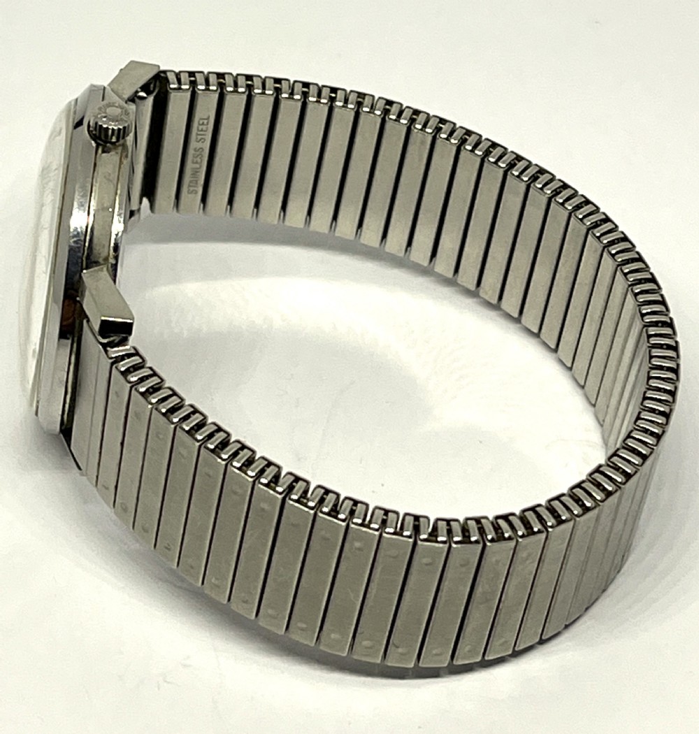 Vintage 1950's Gent's Longines Wrist Watch View V