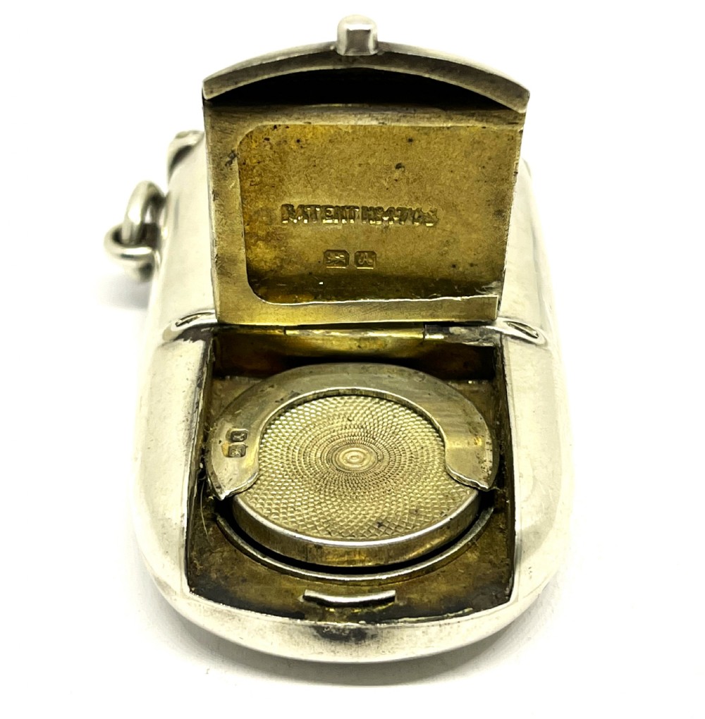 Chester Silver Combination Sovereign & Vesta Case View V