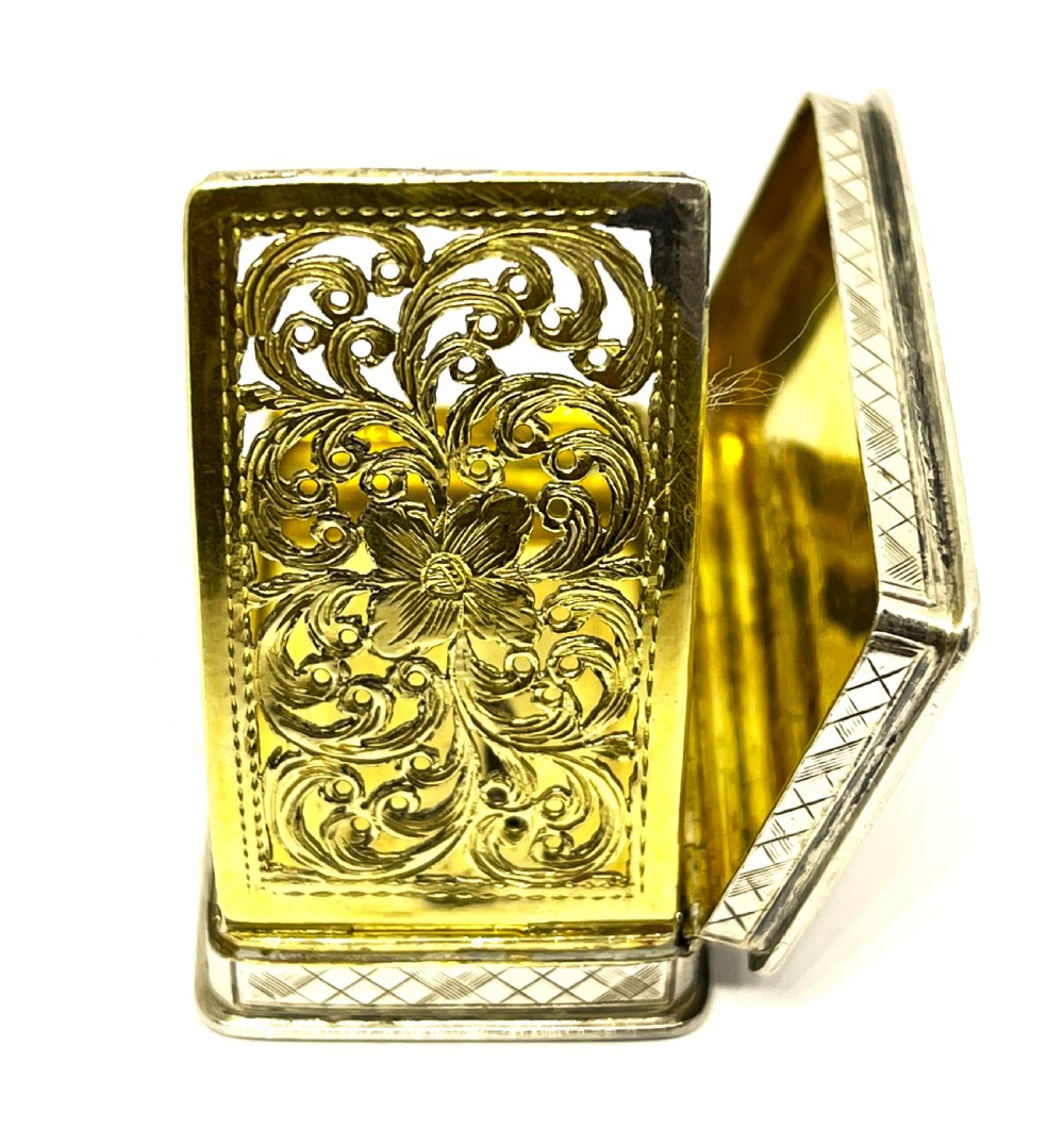 Fine Nathaniel Mills Silver Vinaigrette View II