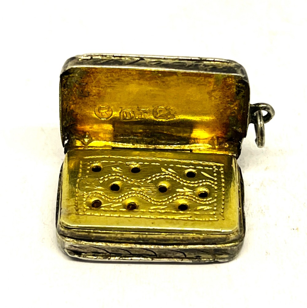 Ladies Victorian Silver Vinaigrette
