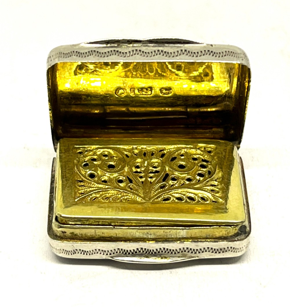 Fine Early Victorian Silver Vinaigrette View III