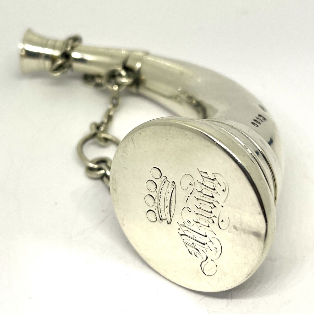 Silver Hunting Horn Vinaigrette & Perfume Bottle by Sampson Mordan View VIII