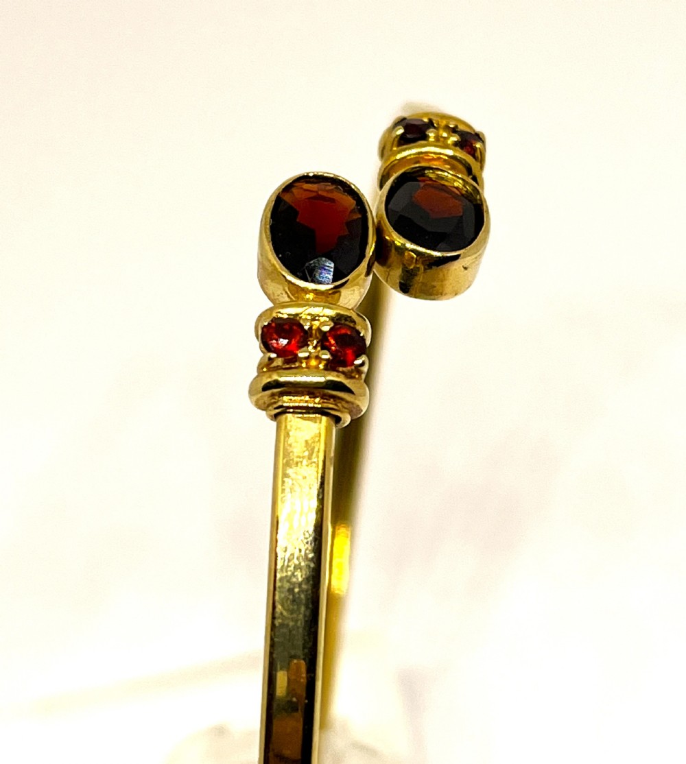 9ct Gold & Garnet Bangle View II