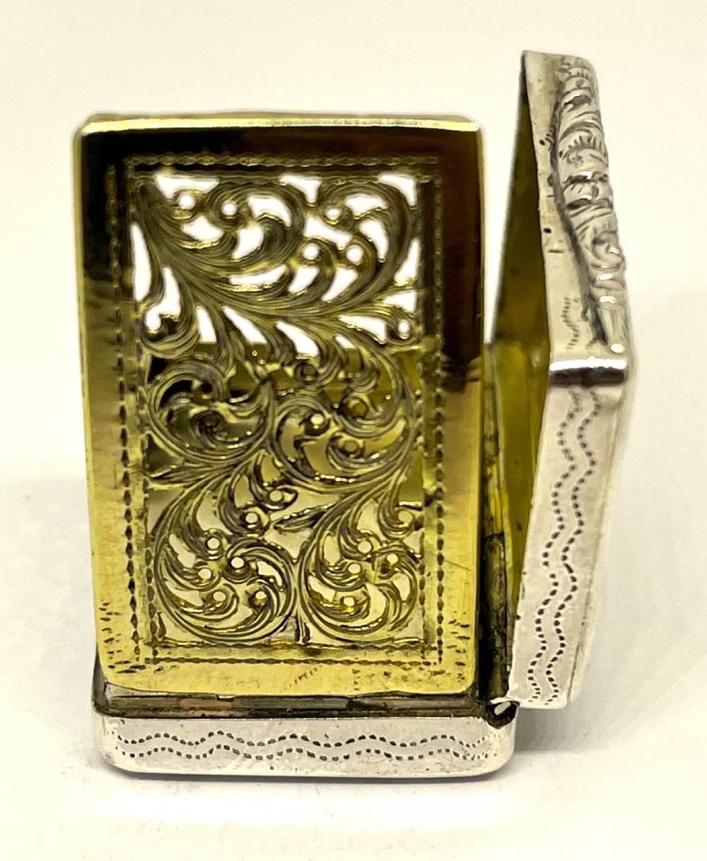 Fine William IV Silver Vinaigrette View IV