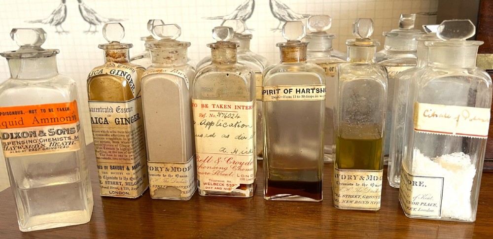 Savory & Moore Apothecary Chest View XIV