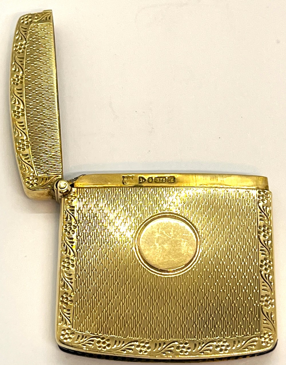 Fine Antique Chester 9ct Gold Vesta Case View III