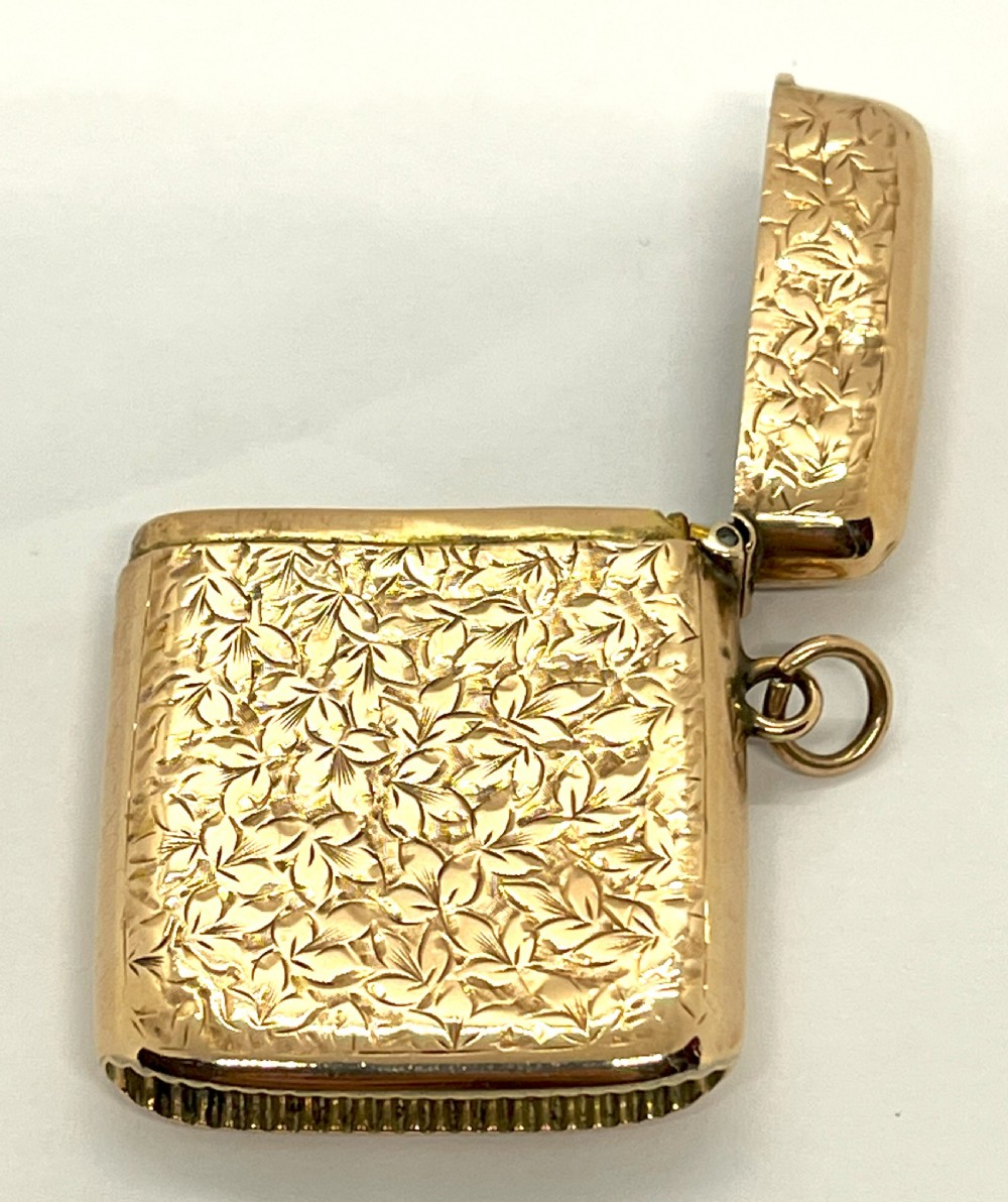 Fine Victorian 9ct Gold Vesta Case View V