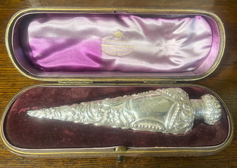 Exquisite Tapering Silver Perfume Bottle