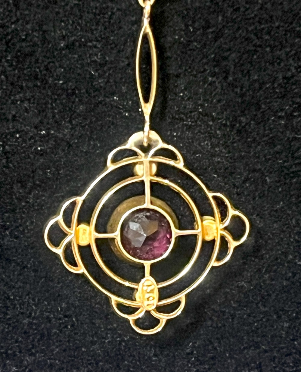 Exquisite Edwardian 15ct Gold, Topaz & Seed Pearl Necklace and Pendant View VIII