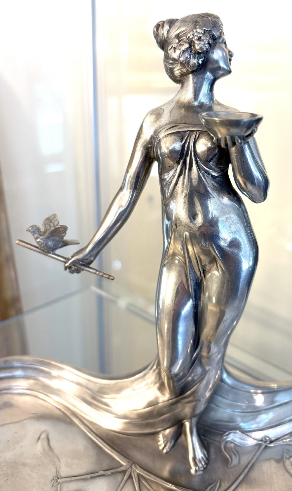 Exquisite WMF Card Tray View III