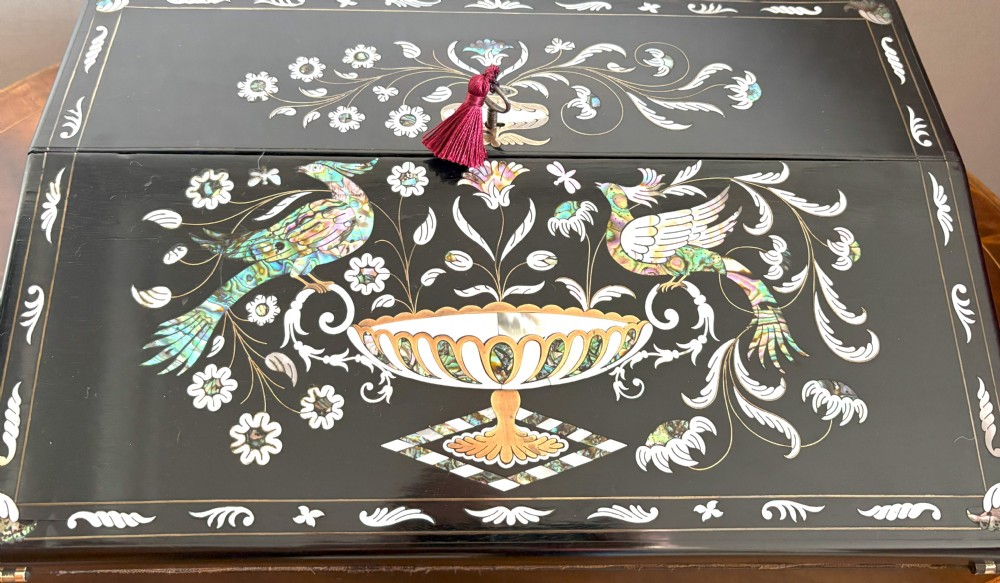 Fine Mother Of Pearl & Abalone Inlaid Ebony Writing Slope View IV