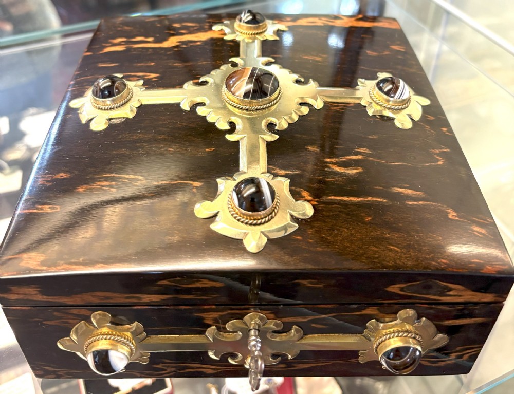 Coromandel & Agate Decorated Games Box