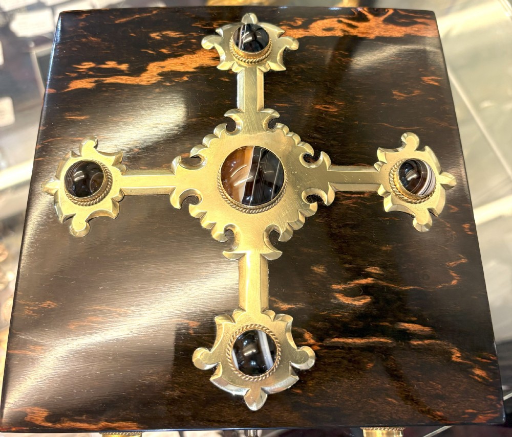 Coromandel & Agate Decorated Games Box View II