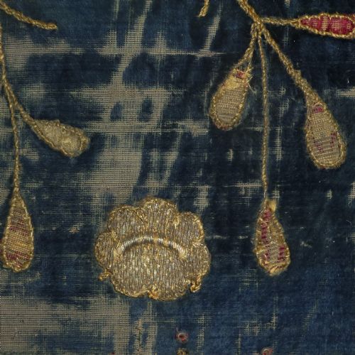 A PANEL OF OPUS ANGLICANUM - ADDITIONAL PHOTO 3