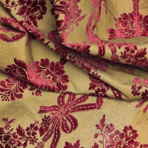A PAIR OF HANGINGS OF 18TH CENTURY CISEL SILK VELVET - ADDITIONAL PHOTO 2