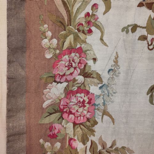 AN AUBUSSON ENTREFENTRE TAPESTRY - ADDITIONAL PHOTO 6