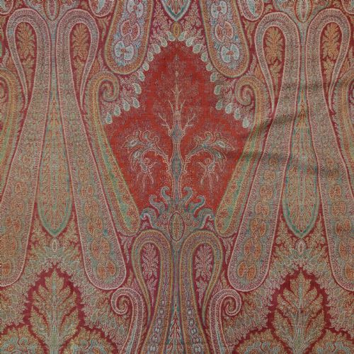 A 19TH CENTURY SHAWL - ADDITIONAL PHOTO 5