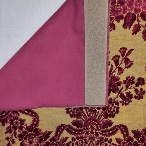 A HANGING OF 18TH CENTURY CISEL SILK VELVET - ADDITIONAL PHOTO 6