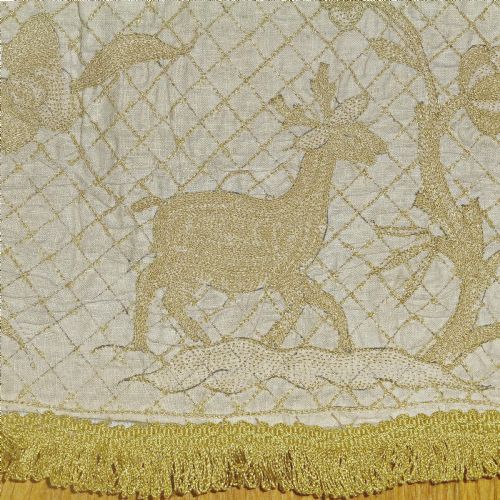 AN EMBROIDERED LINEN COVERLET - ADDITIONAL PHOTO 12