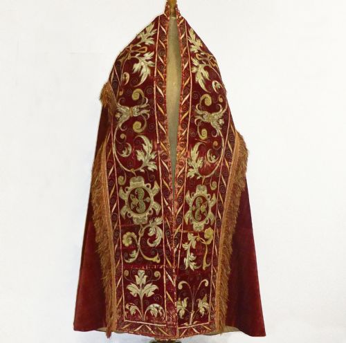 A SPANISH VELVET COPE - ADDITIONAL PHOTO 2