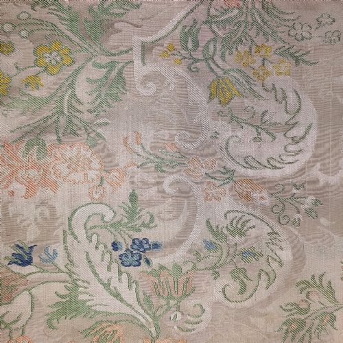 TWO LENGTHS OF 18TH CENTURY BIZARRE SILK LAMPAS - ADDITIONAL PHOTO 5