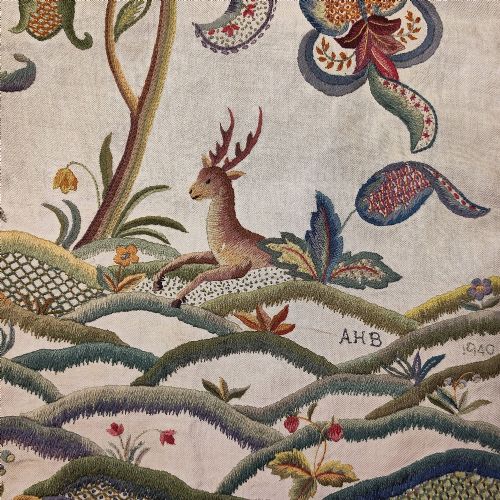 AN ENGLISH CREWELWORK HANGING - ADDITIONAL PHOTO 1