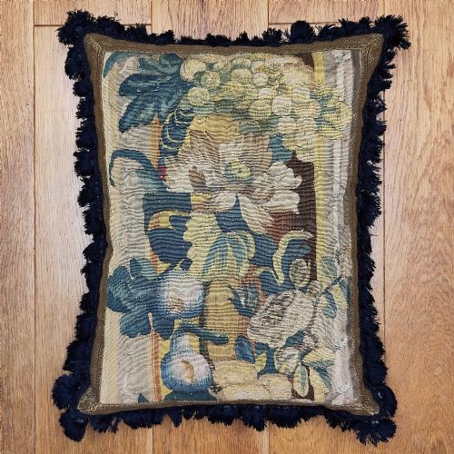 A CUSHION OF 17TH CENTURY FLEMISH TAPESTRY BORDER - ADDITIONAL PHOTO 1