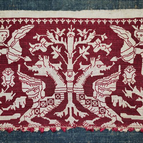A 17TH CENTURY ITALIAN EMBROIDERED BORDER - ADDITIONAL PHOTO 1