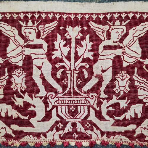 A 17TH CENTURY ITALIAN EMBROIDERED BORDER - ADDITIONAL PHOTO 2