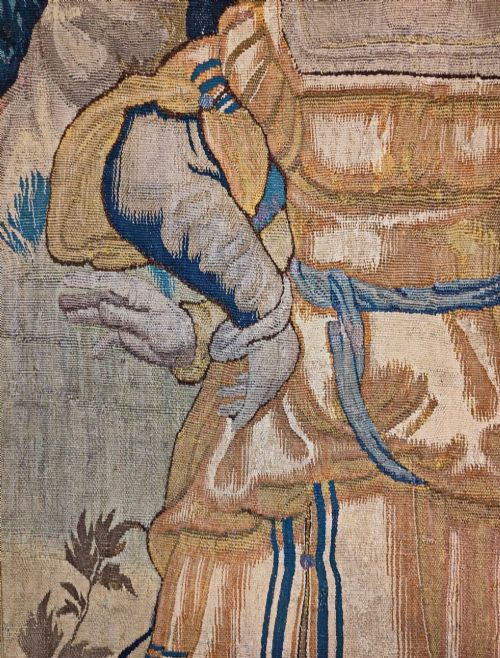 A 16TH CENTURY FLEMISH TAPESTRY PANEL - ADDITIONAL PHOTO 2