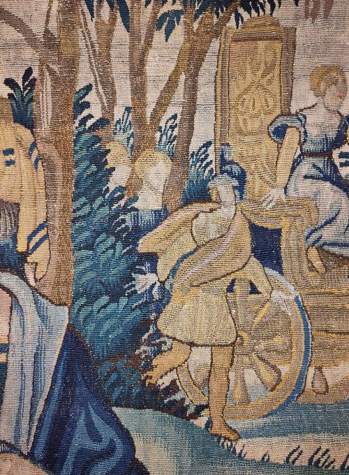 A 16TH CENTURY FLEMISH TAPESTRY PANEL - ADDITIONAL PHOTO 4
