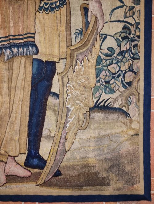 A 16TH CENTURY FLEMISH TAPESTRY PANEL - ADDITIONAL PHOTO 8