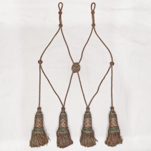 four fine 17th century tassels - CATEGORY: ANTIQUE MISCELLANEOUS - DATED 17TH CENTURY