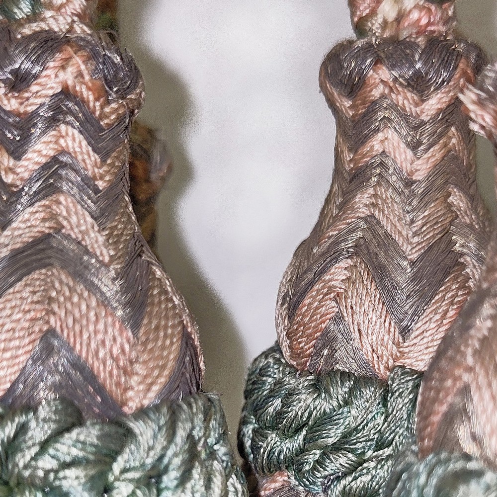 Four fine 17th century tassels View VII