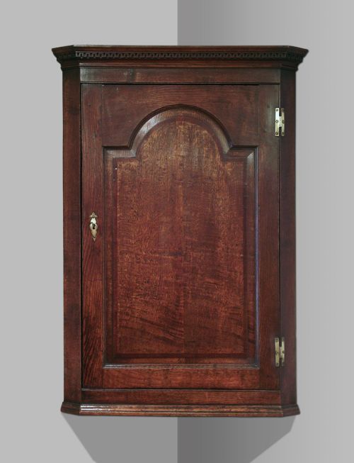 Small George III Oak Corner Cupboard
