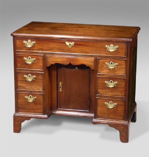 George III Mahogany Kneehole Desk