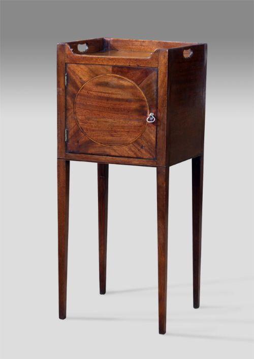 Attractive George III Mahogany Pot Cupboard