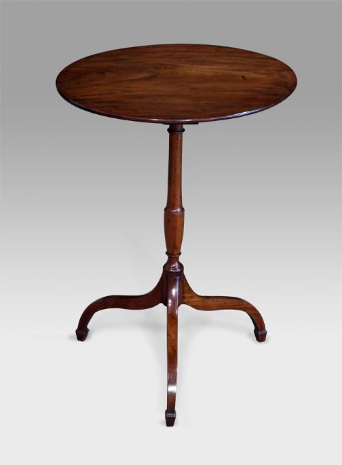 Elegant Regency Mahogany Tripod Table