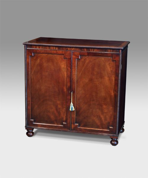 Fine Quality Regency Mahogany Side Cabinet