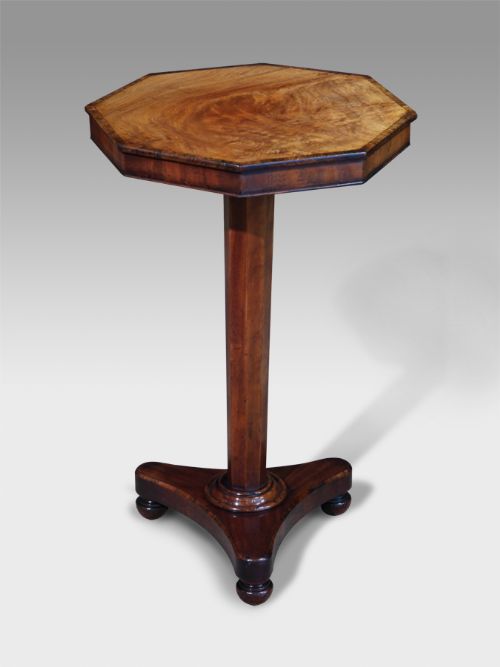 Early 19th Century Mahogany Lamp Table