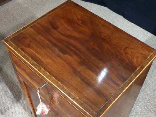 fig 1. Small George III figured mahogany side cabinet