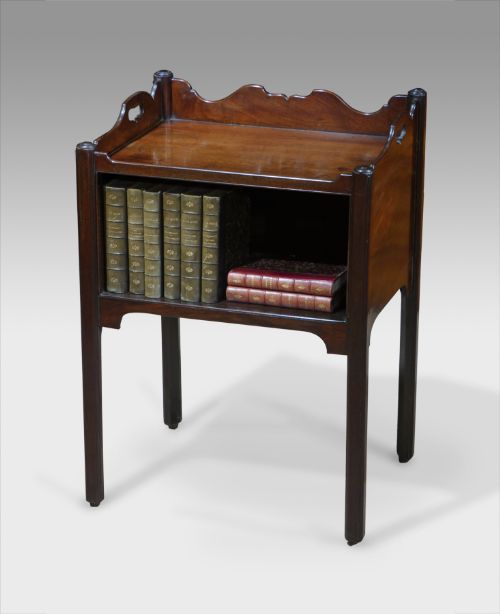 Georgian Mahogany Night Table