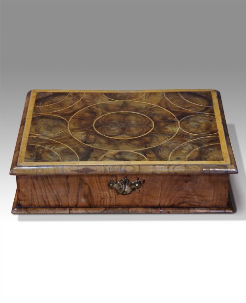 Beautiful William and Mary Olive Wood Oyster Veneered Lace Box
