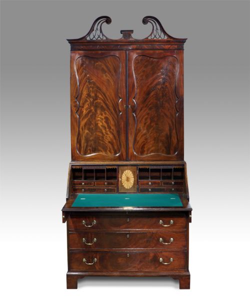 Fine Quality George III Mahogany Bureau Bookcase