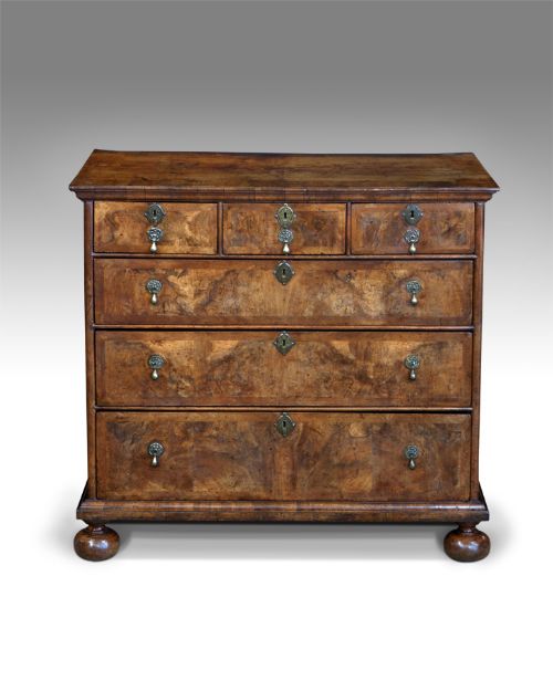 Queen Anne Walnut Chest of Drawers