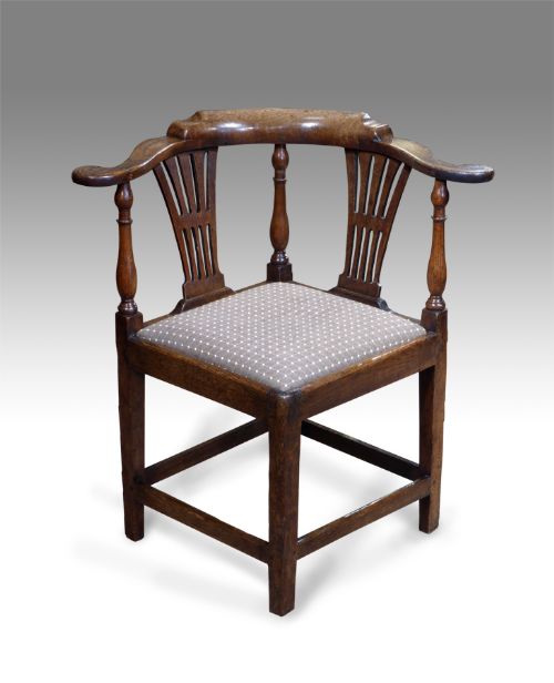 Georgian Oak Corner Chair